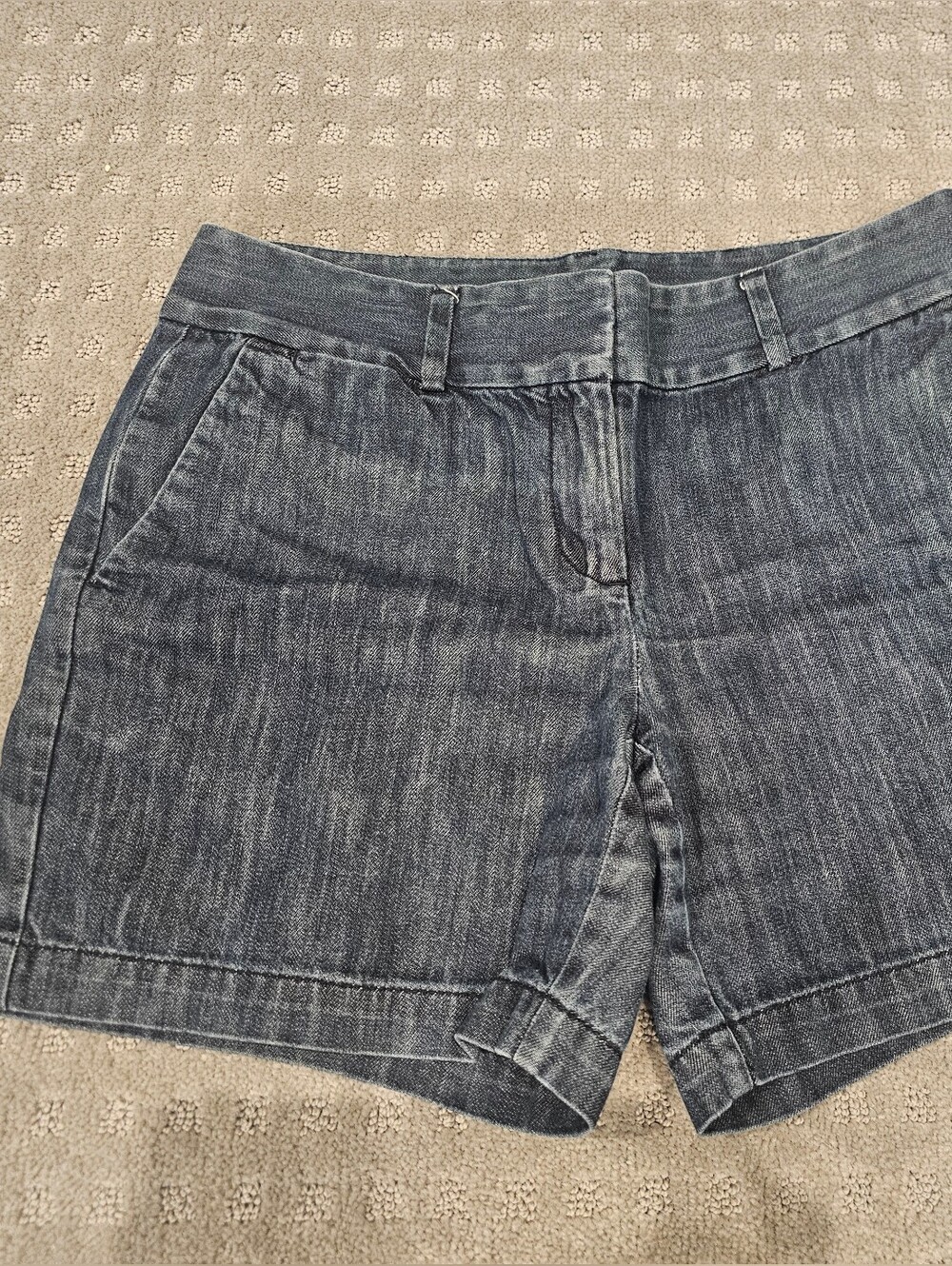 Ann Taylor LOFT Denim Shorts Size 2